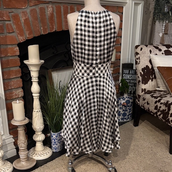 Chic Black and White Gingham Midi Dress - Picture 2 of 5
